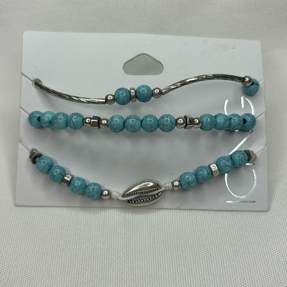 Icing Turquoise Bead & Seashell Bracelet Set - Picture 2 of 2
